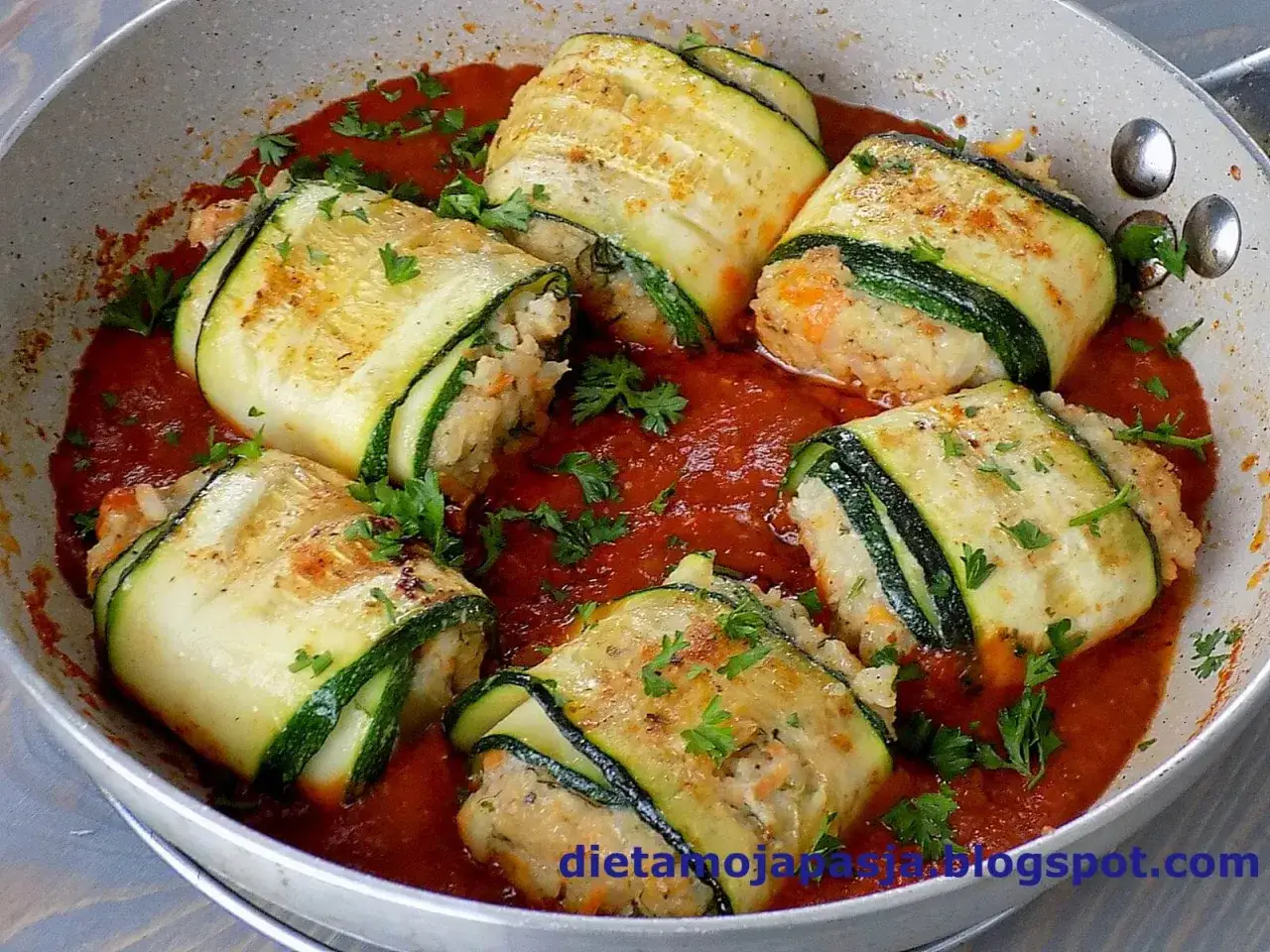 Cukinia na obiad: Szybkie, klasyczne i dietetyczne przepisy