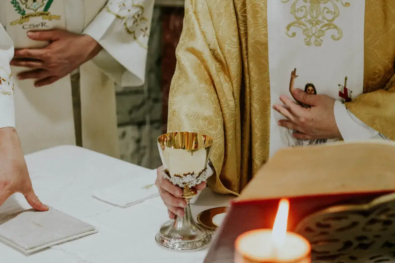 Msze gregoriańska kiedy zamawiać - uniknij błędów w intencjach