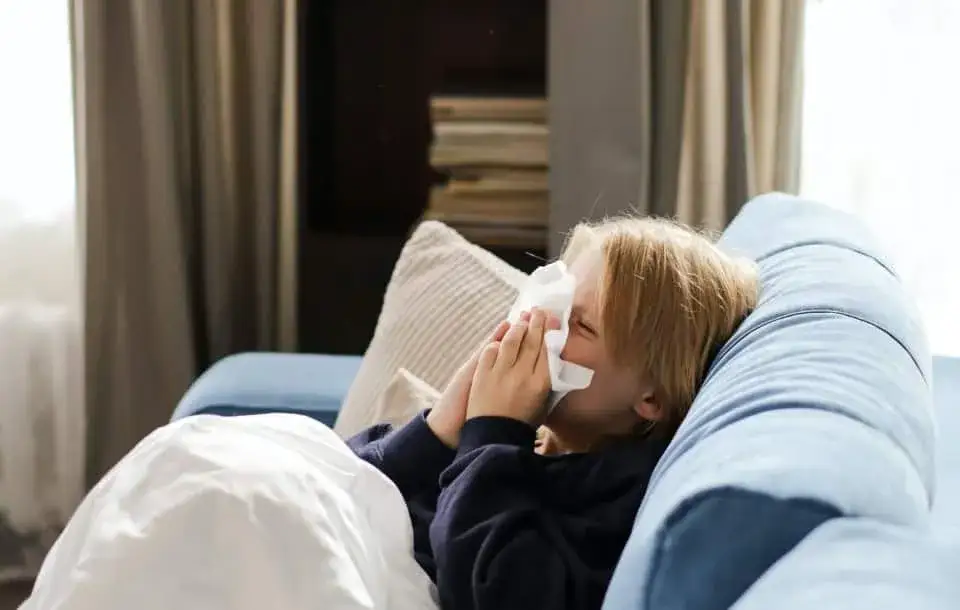 Ile ZUS płaci za zwolnienie lekarskie po ustaniu zatrudnienia? Sprawdź szczegóły