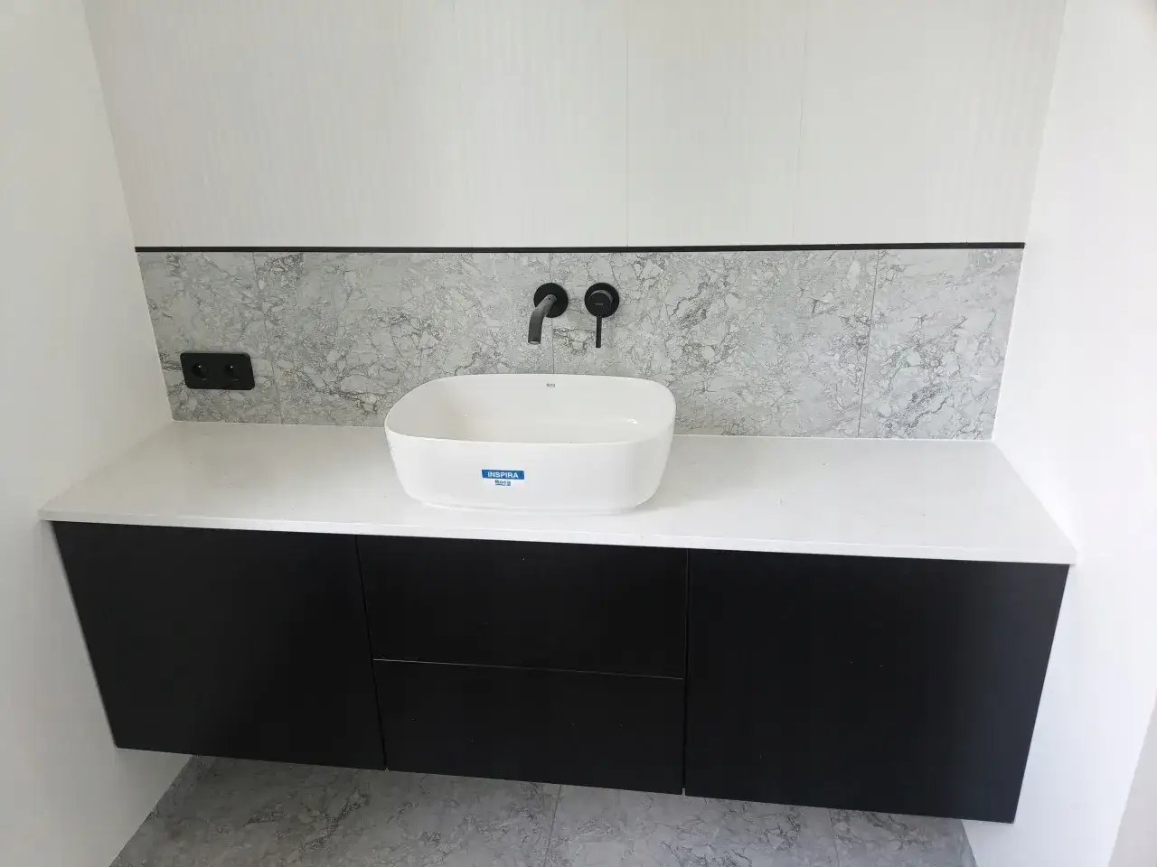 Ceny blatów z konglomeratu granitowego - co musisz wiedzieć?