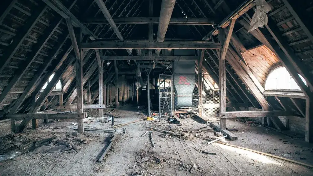 Czy poddasze nieużytkowe jest kondygnacją? Poznaj ważne różnice