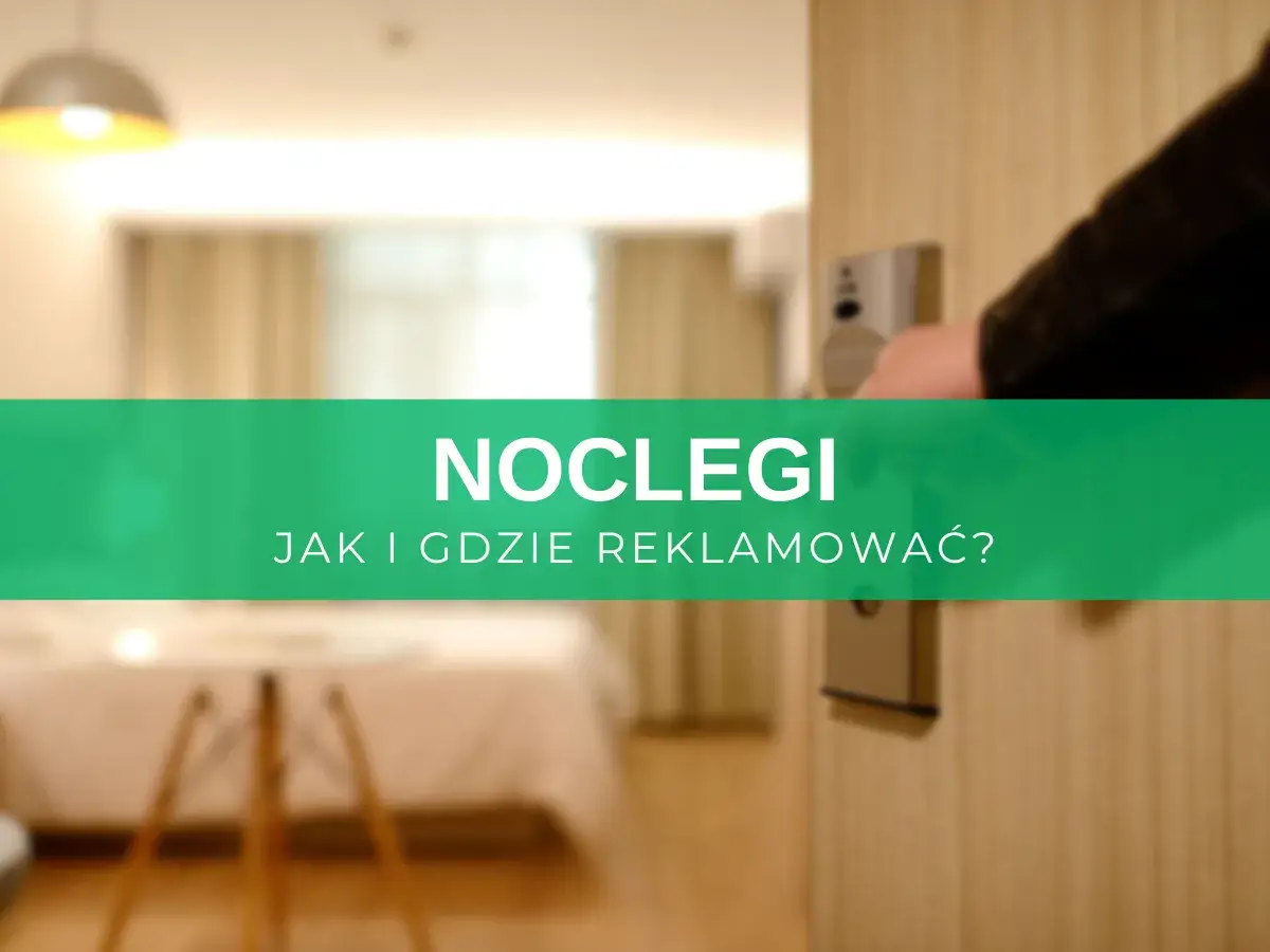 Noclegi: jak i gdzie reklamować? W tle pokój hotelowy, ręka otwiera drzwi.