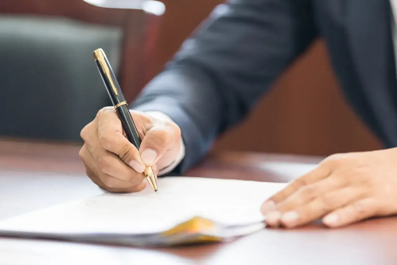 Jakie zaświadczenie od komornika do funduszu alimentacyjnego potrzebujesz?