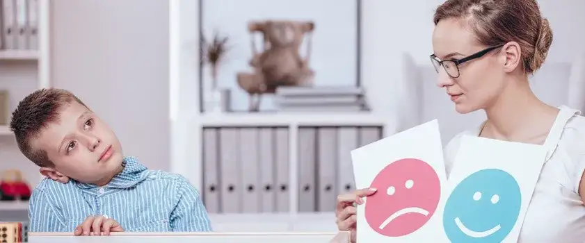 W jakim wieku diagnozuje się autyzm? Kluczowe informacje dla rodziców