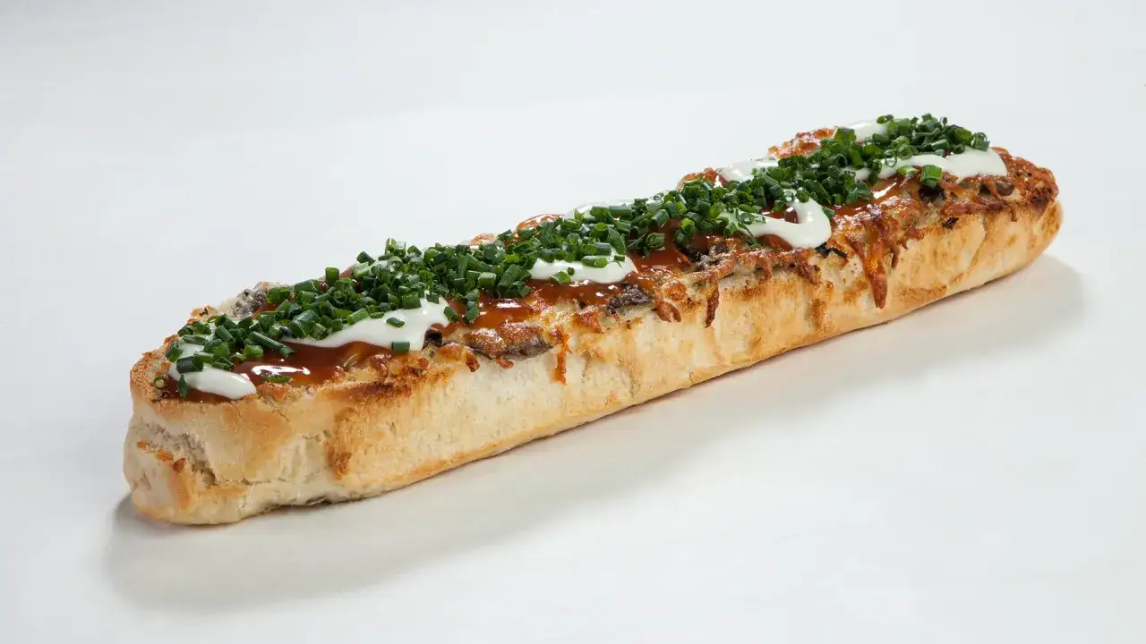 Najlepsze zapiekanki Adamus w Skawinie – historia, menu i opinie