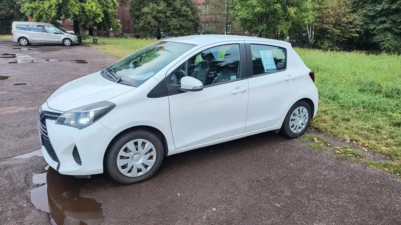 Toyota Yaris LEwarek gdzie jest dostępny? Sprawdź lokalizację i opinie