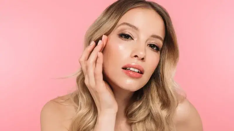 Jak odmłodzić cerę babcine sposoby – naturalne metody na młodą skórę