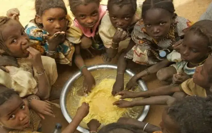 Dlaczego dzieci w Afryce? Odkryj złożoność ich problemów