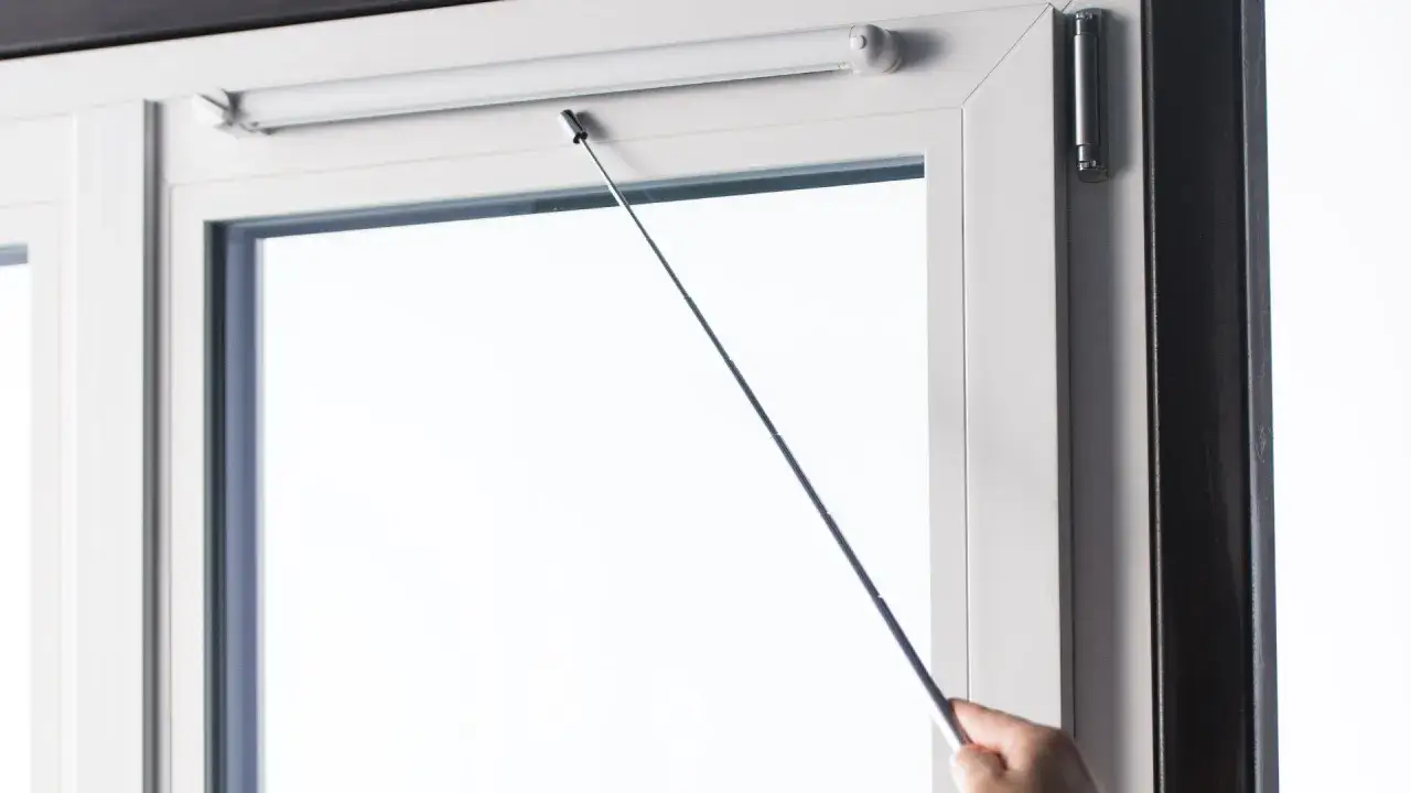 Montaż nawiewników w oknach PCV: Pełny poradnik i uniknij błędów