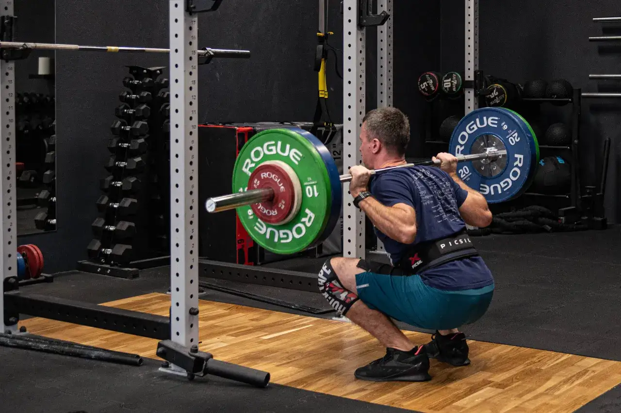 Co to jest trening siłowy i jak może zmienić twoje życie?