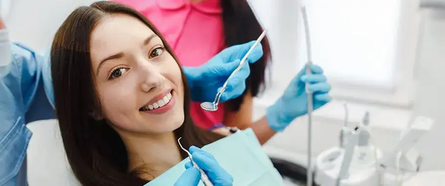 Skuteczne metody na próchnicę zębów: jak uniknąć bólu i kosztów