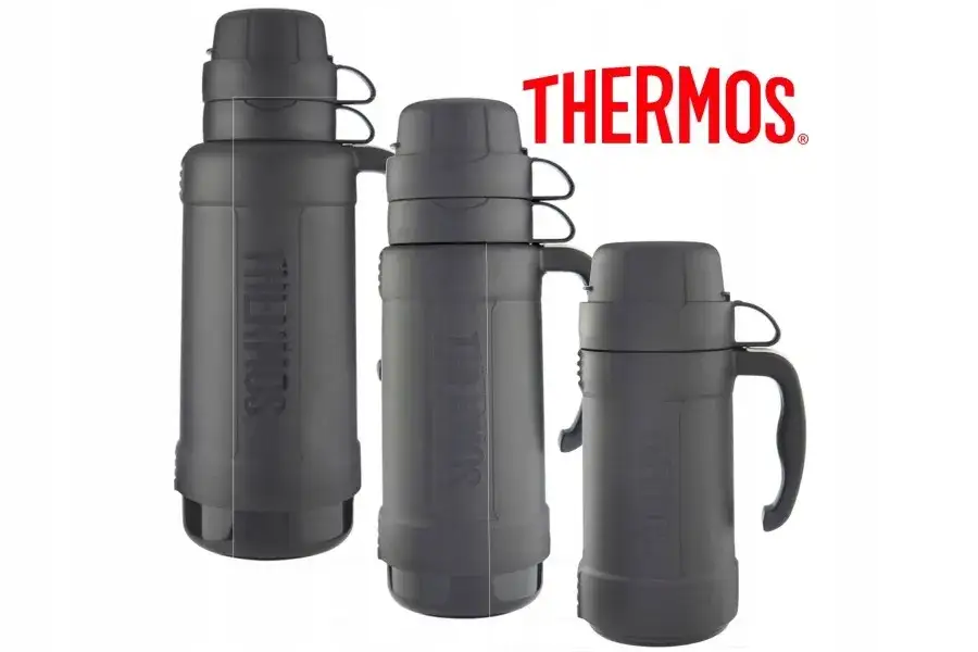 Termos szklany czy metalowy? Poznaj kluczowe różnice i wybierz mądrze