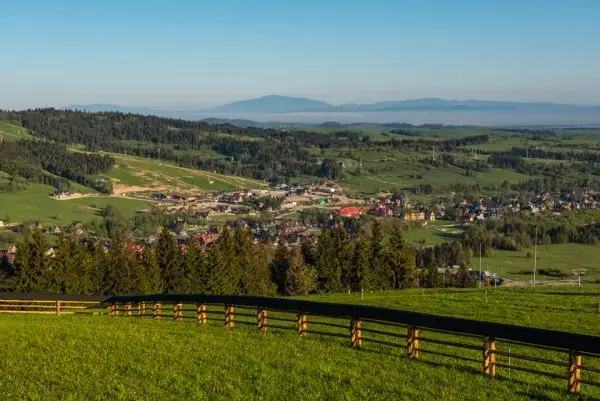 Jak dojechać pociągiem do Białki Tatrzańskiej - najważniejsze informacje