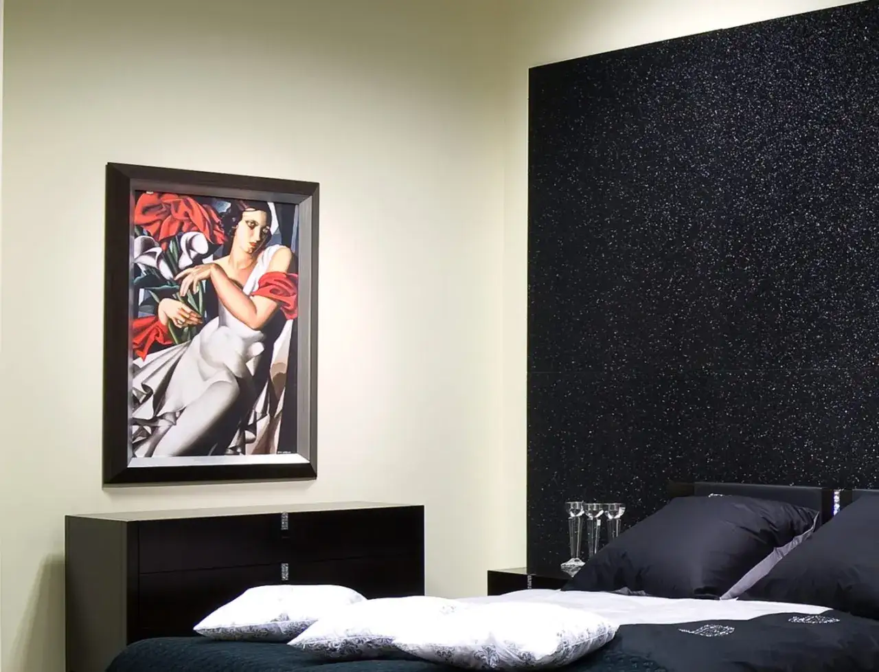 Czarna farba do ścian jaka najlepsza - wybierz idealny kolor na lata