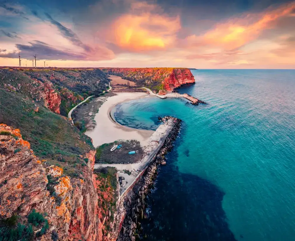 Bułgaria nad jakim morzem? Odkryj piękno Morza Czarnego i plaż