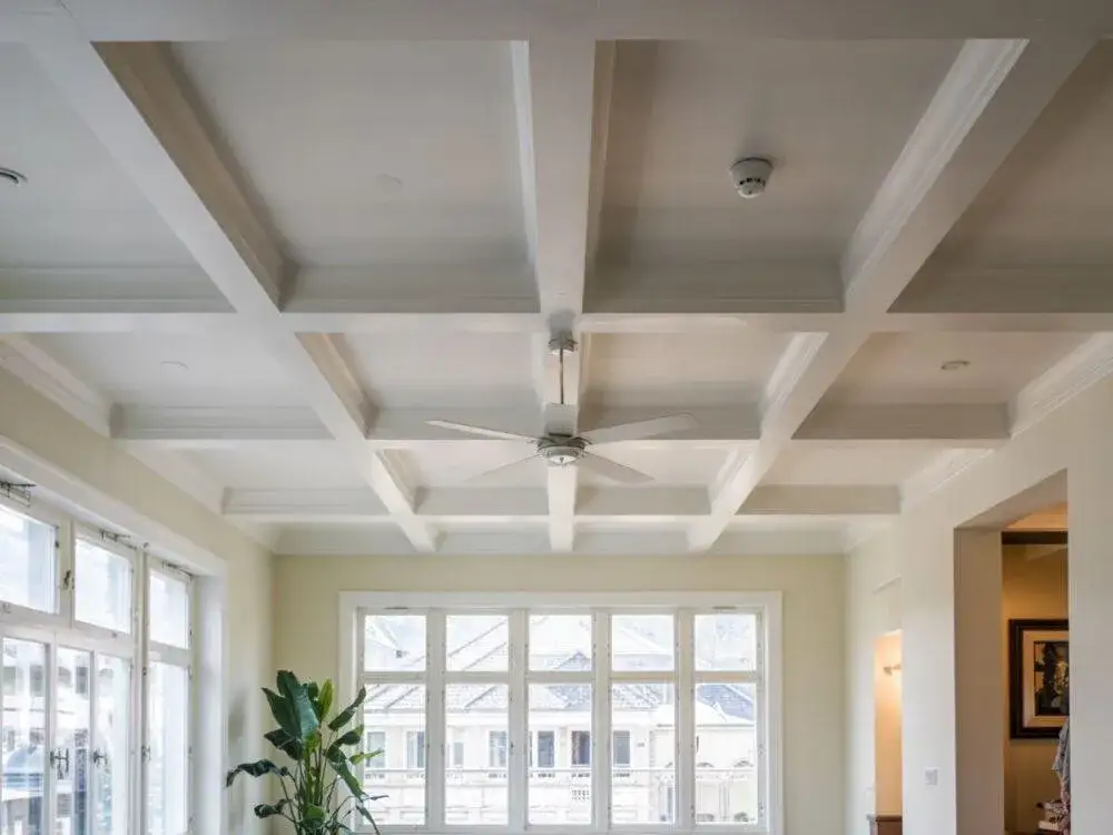 Idealna farba sufitowa: jak wybrać bez smug i problemów?