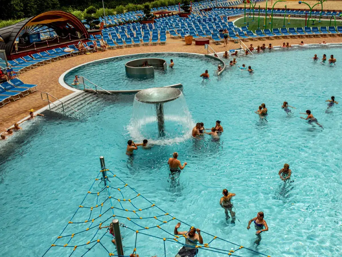 Jak dojechać do Term Chochołowskich: Najlepsze opcje transportu