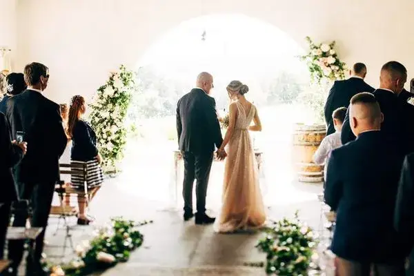 Muzyka na ślub: kościelny vs cywilny - co śpiewać?