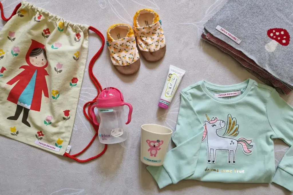 Co do żłobka: kluczowe rzeczy, które musisz przygotować dla dziecka