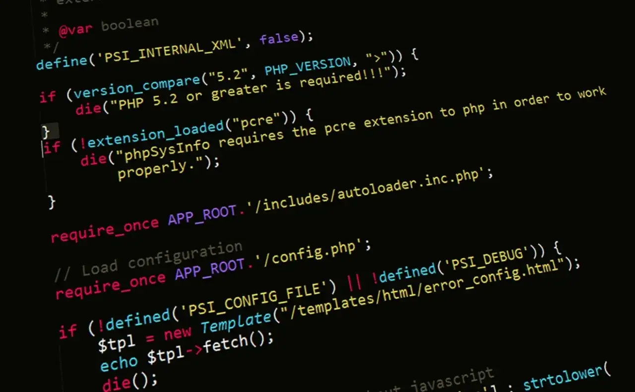 Jak podpiąć PHP do HTML i uniknąć najczęstszych błędów w kodzie