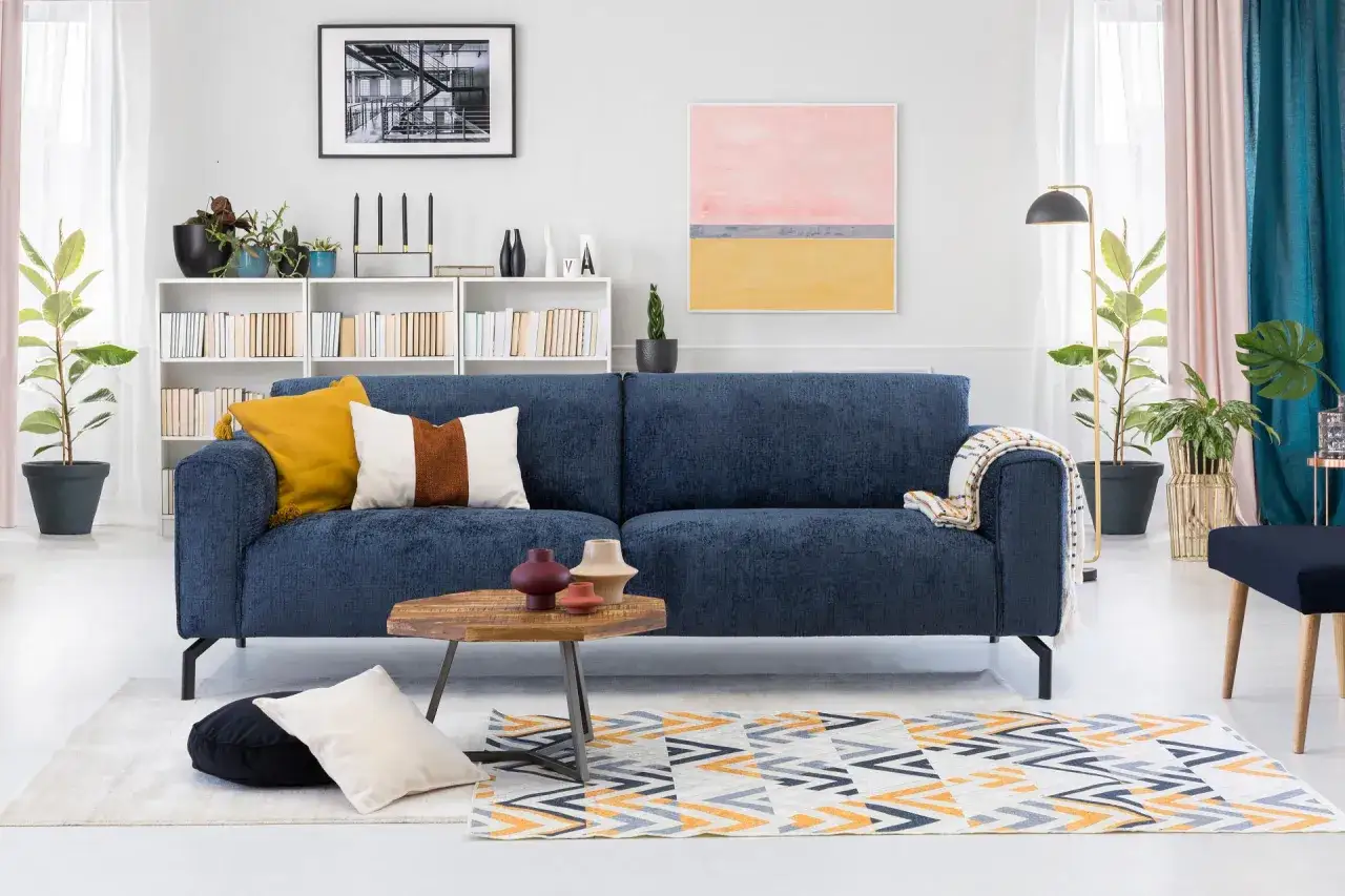 Jaki dywan do granatowej kanapy? Poradnik i trendy 2026
