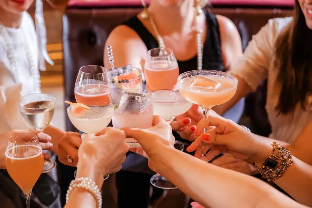 Ile kalorii ma drink - Sprawdź, co najbardziej podbija wynik
