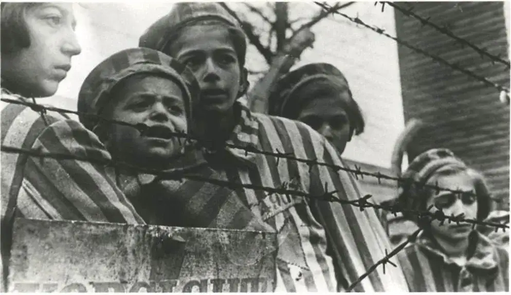 Jak mordowano w Auschwitz: przerażające metody i selekcja ofiar