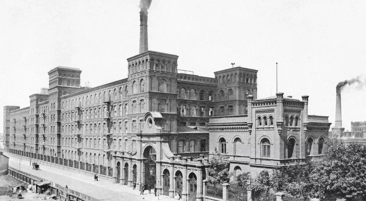 Reżyser filmu Ziemia obiecana: Andrzej Wajda i jego wizja filmowa