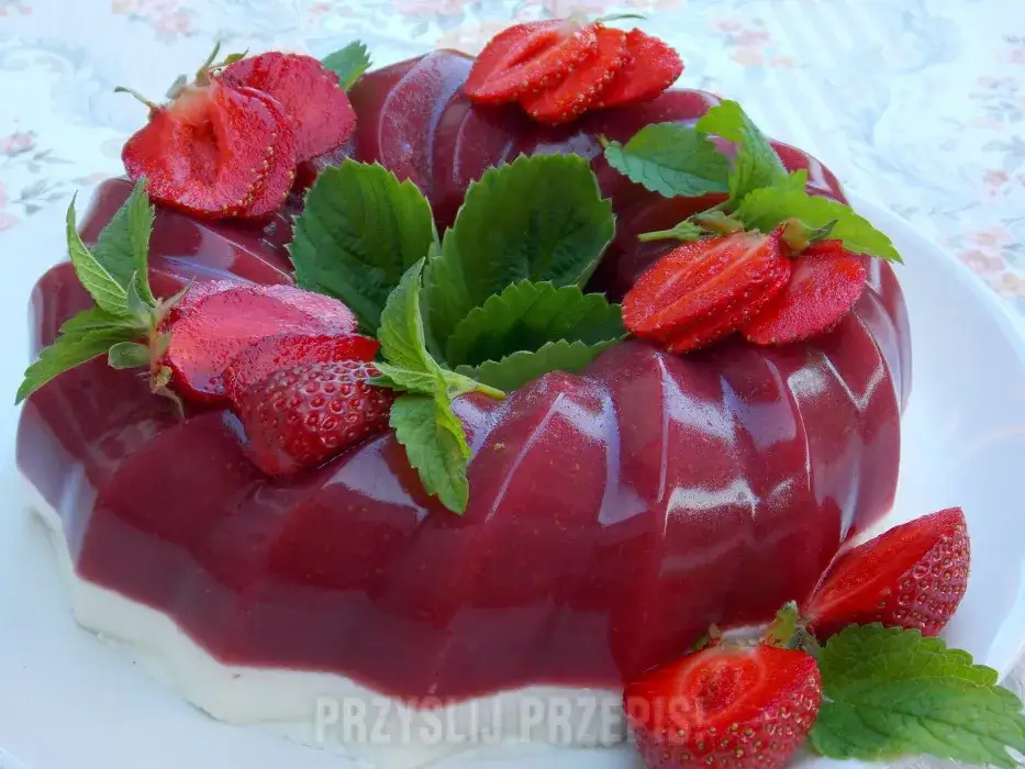 Jak zrobić pyszną galaretkę owocową – prosty przepis krok po kroku