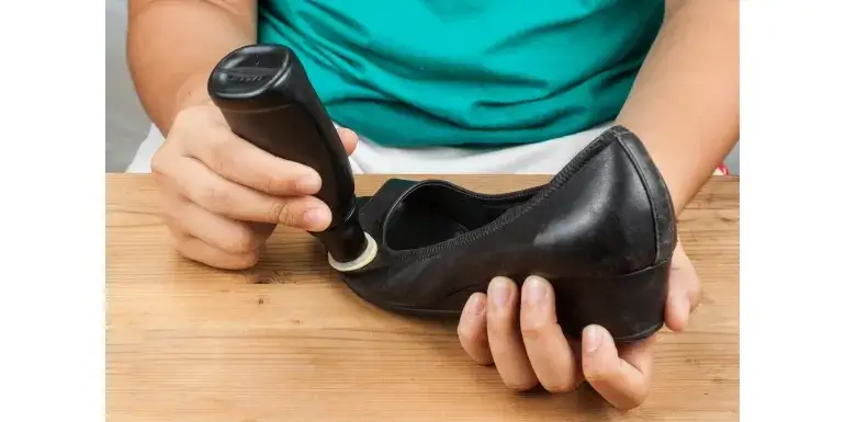 Czy pastowanie butów ze sztucznej skóry jest bezpieczne? Porady i alternatywy