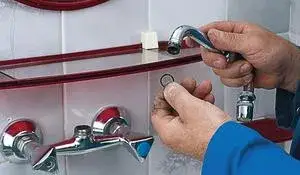 Jak wymienić wylewkę w kranie bez zbędnych kłopotów i kosztów