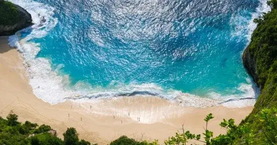 Gdzie leży wyspa Bali? Odkryj jej niezwykłe położenie w Indonezji