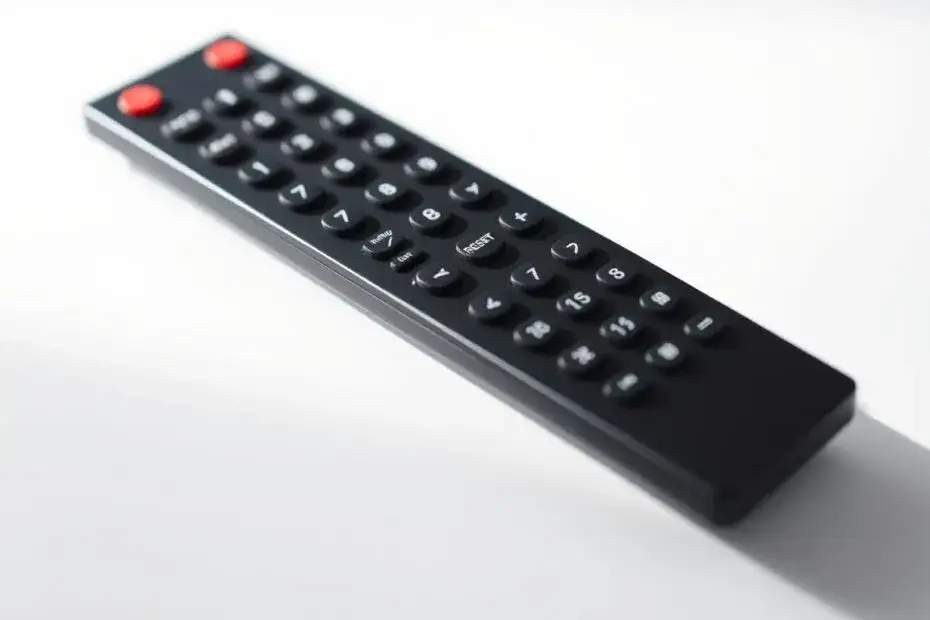 Jak zresetować telewizor Manta? Napraw TV krok po kroku