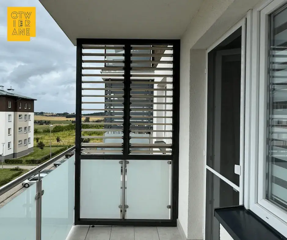 Zabudowa balkonu w bloku: Zgody, systemy, koszty kompletny poradnik