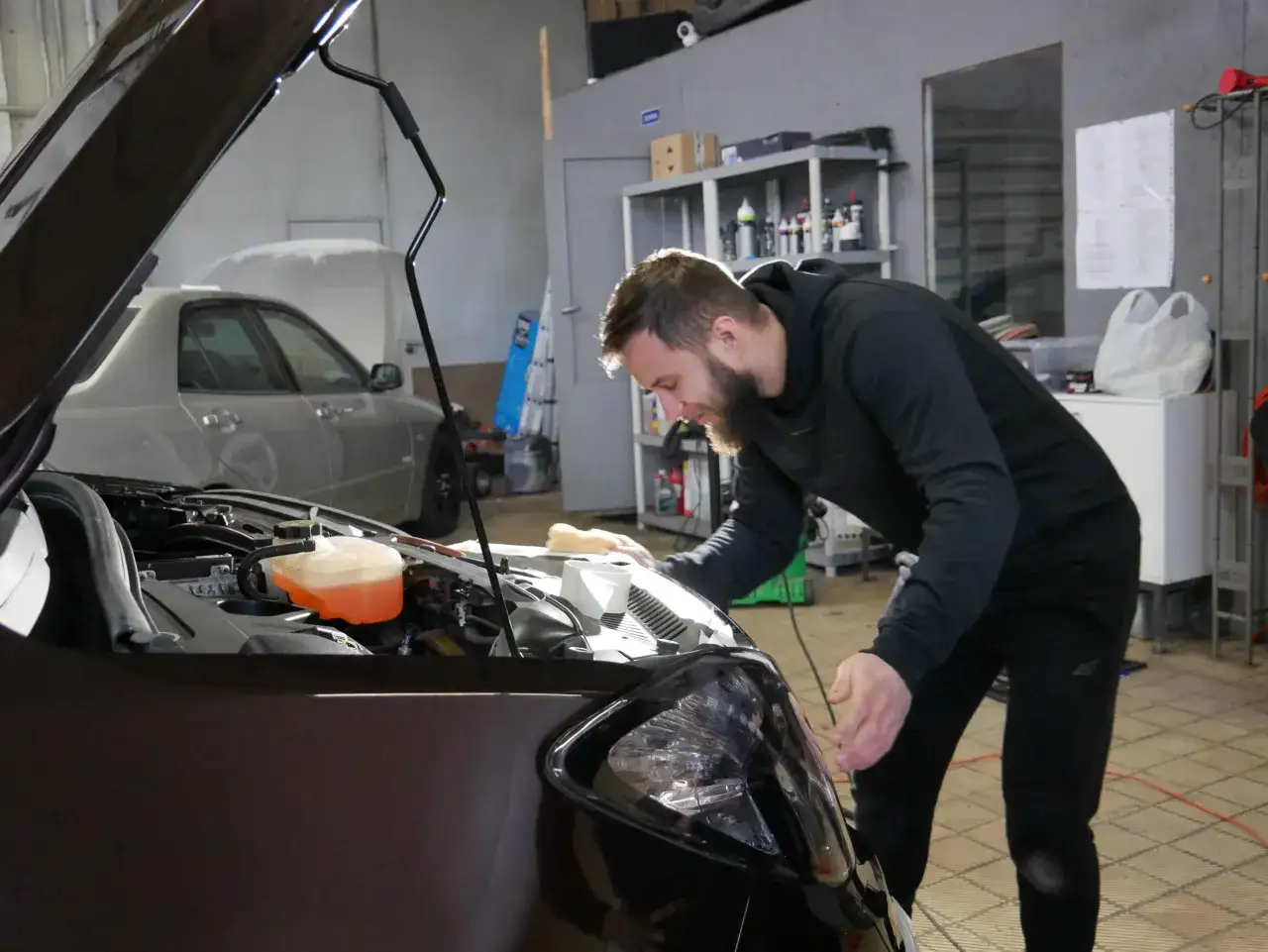 Jak otworzyć warsztat blacharski i uniknąć kosztownych błędów