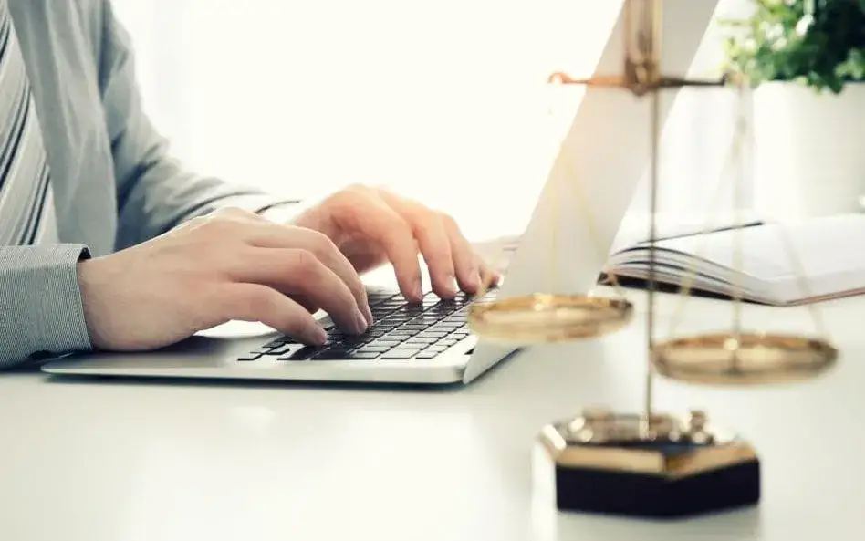 Czy delegacja jest obowiązkowa? Zaskakujące wyjątki i zasady pracy