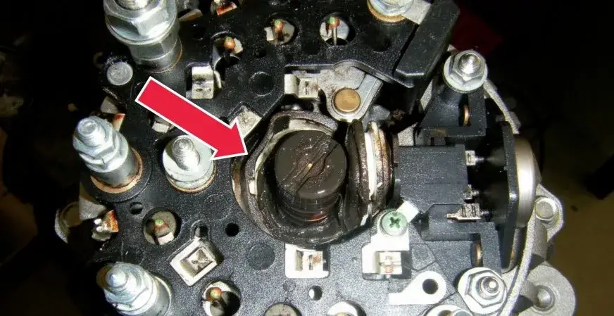 Jak skutecznie i bezpiecznie umyć alternator z oleju bez ryzyka uszkodzenia