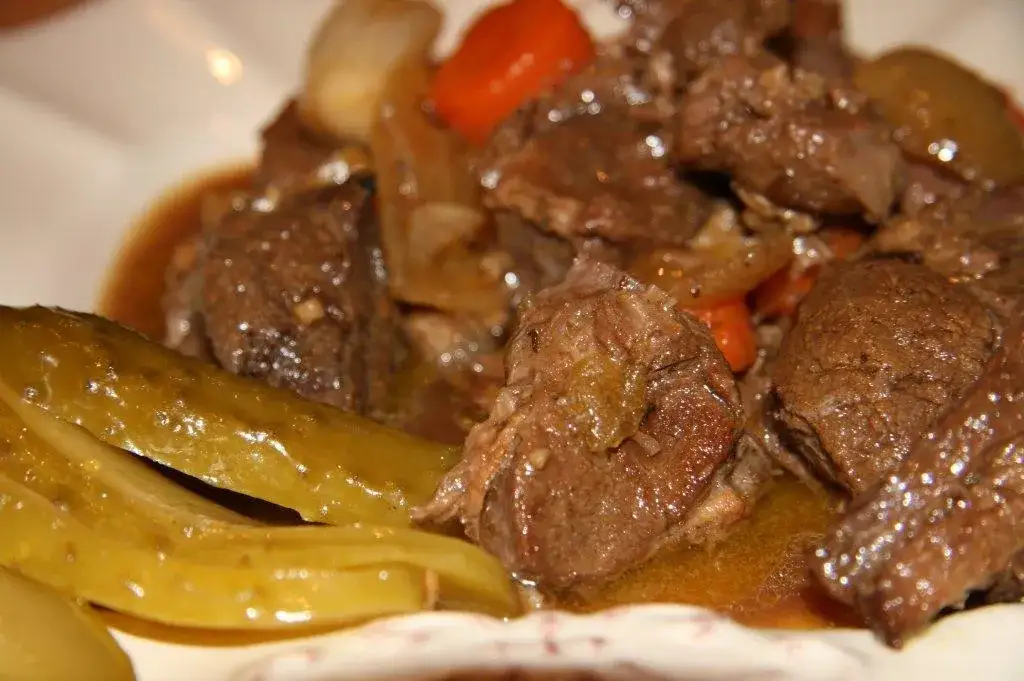 Jak zrobić gulasz z serca jelenia - prosty przepis na wyjątkowe danie