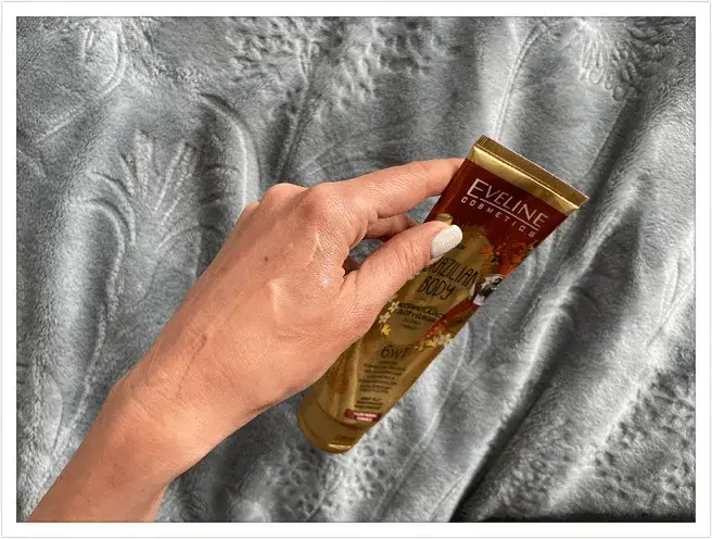 Eveline Brazilian Body rozświetlający złoty eliksir – wyjątkowy efekt glow na skórze