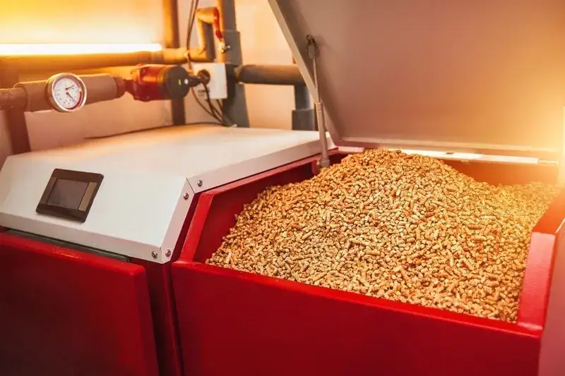 Dlaczego powstają spieki w piecu na pellet i jak się ich pozbyć skutecznie