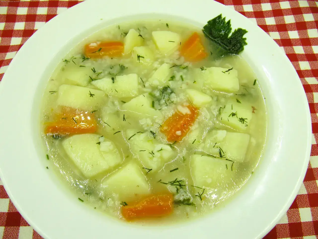 Przesolona zupa? Ziemniak, ryż i 7 skutecznych metod ratunku!