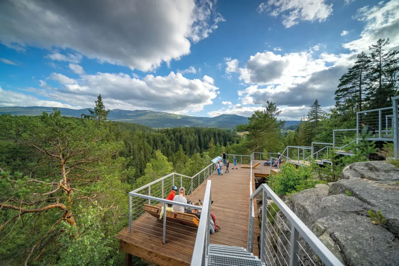 Najpiękniejsze panoramy Sudetów: 10 punktów widokowych na każdą pogodę