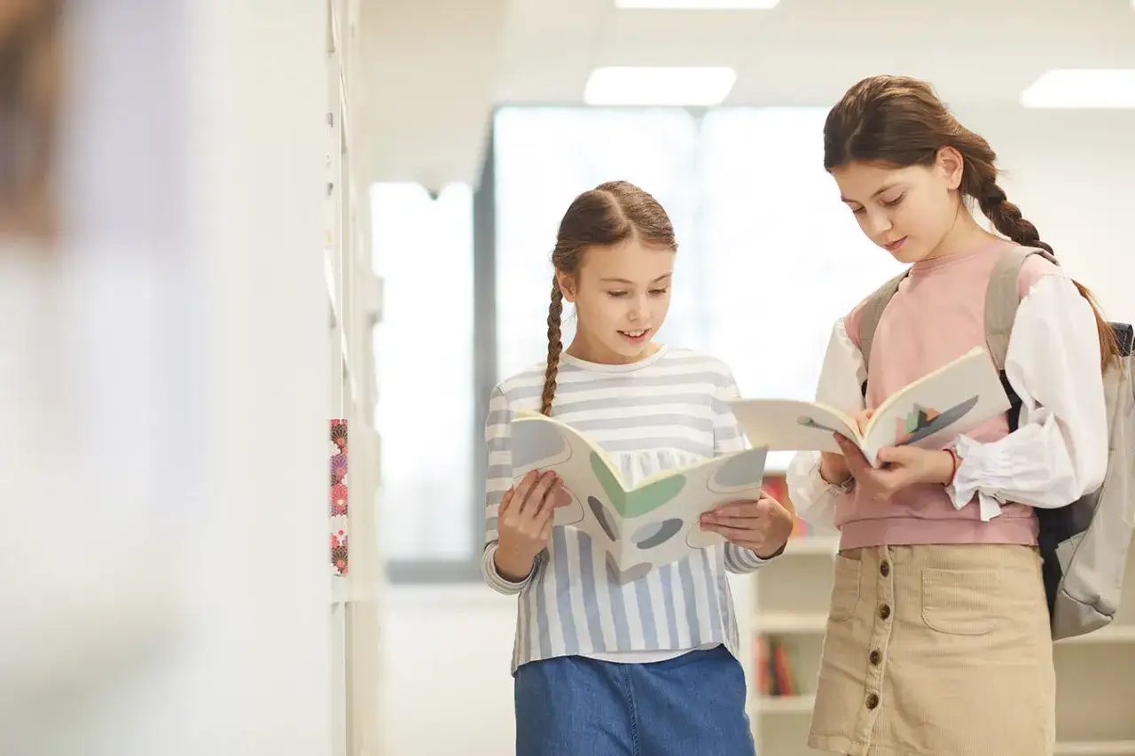 Jakie zeszyty do 2 klasy wybrać, aby nie przepłacać i nie pomylić się?