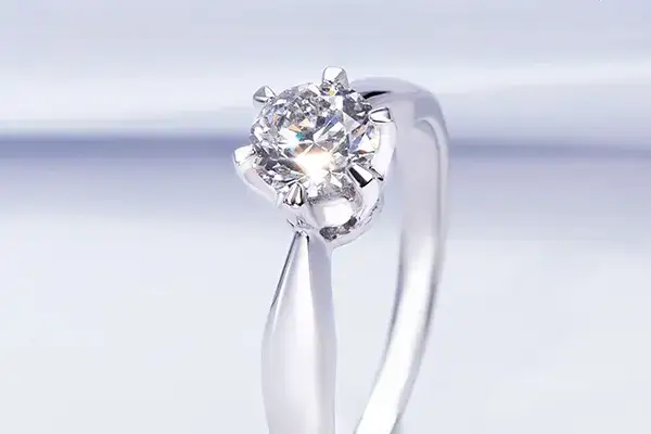 Jak się oświadczyć co powiedzieć, aby wzruszyć swoją partnerkę