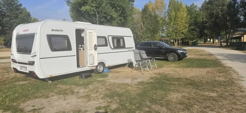 Ile kosztuje wynajem przyczepy kempingowej? Ceny, które zaskakują