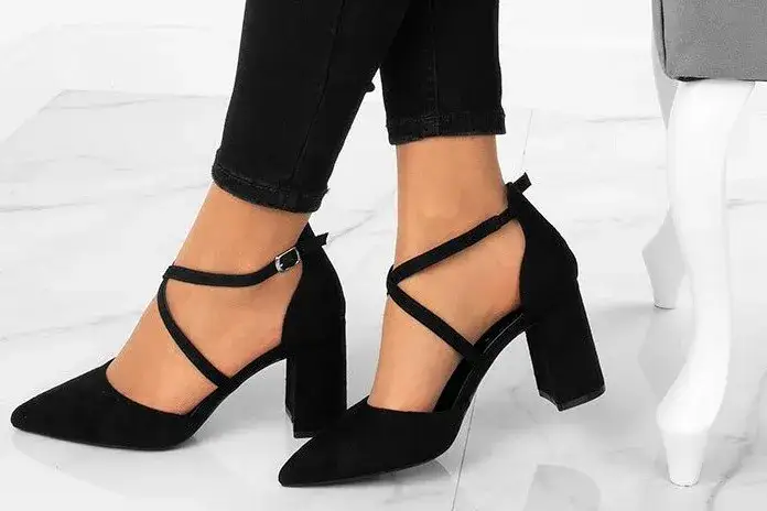 Wygodne buty na obcasie na co dzień? Sekrety wyboru i stylizacji!