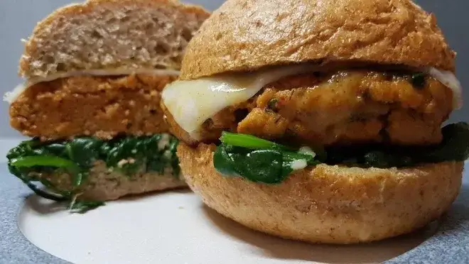 Jakie sosy do burgera - odkryj najlepsze smaki i oryginalne przepisy