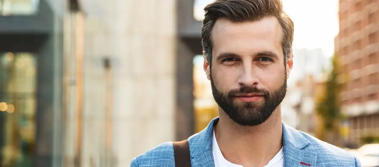 Kiedy zarost gęstnieje? Poznaj czynniki wpływające na gęstość