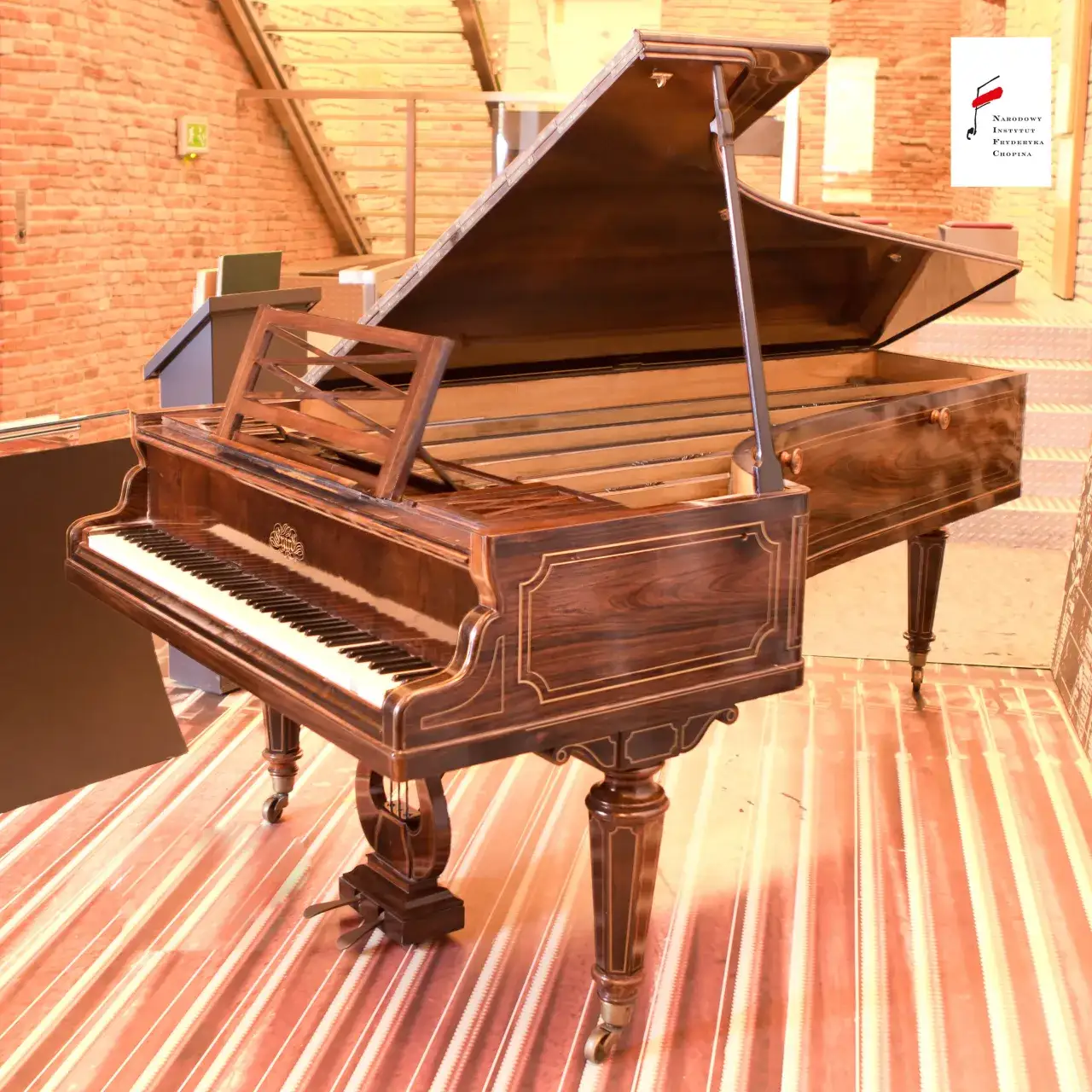 Standardy jazzowe na fortepian – klucz do doskonałej improwizacji