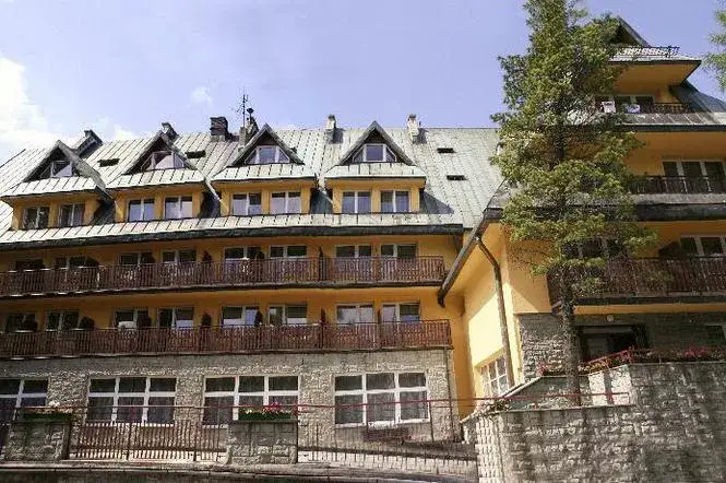 Nocleg w Zakopanem: Ceny, porady i jak nie przepłacić?